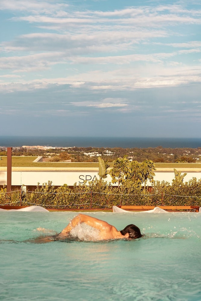 インフィニティ プール