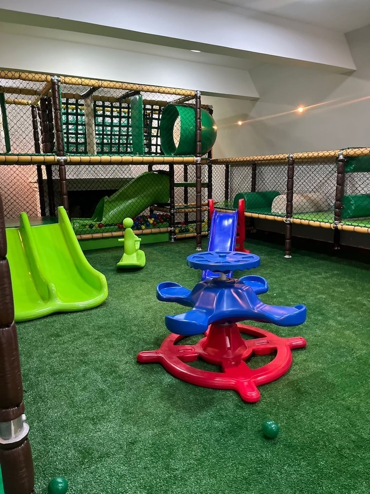 子供用の遊び場 - 屋内