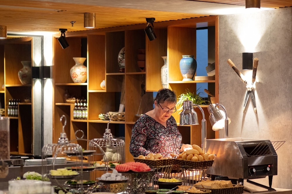 朝食ビュッフェ