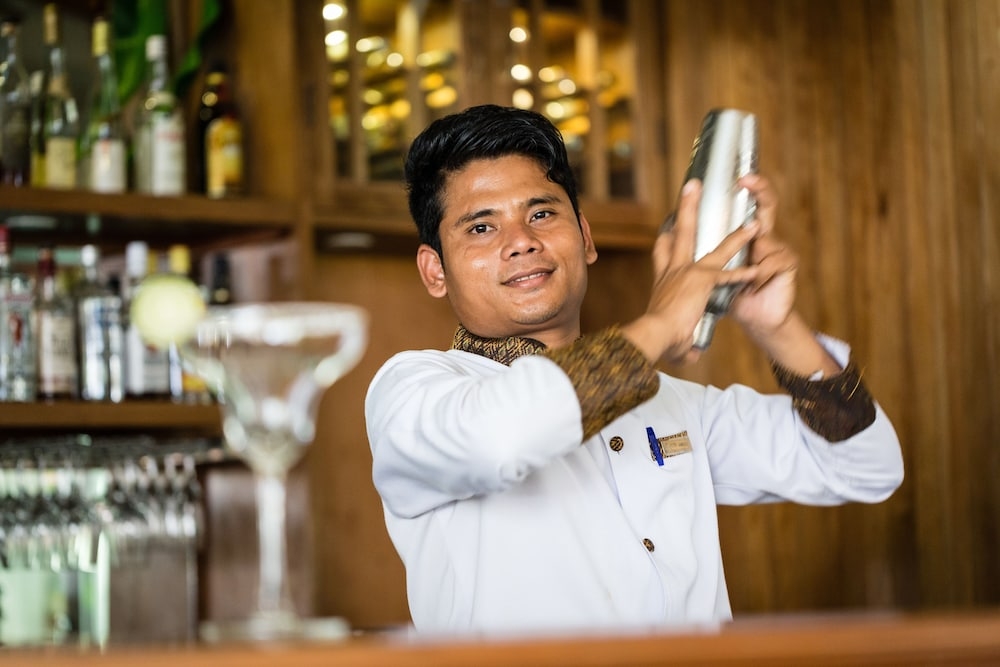 プールサイドバー