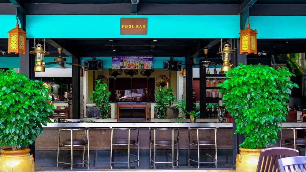 プールサイドバー