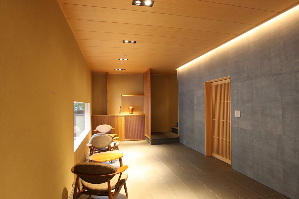 ロビー応接スペース