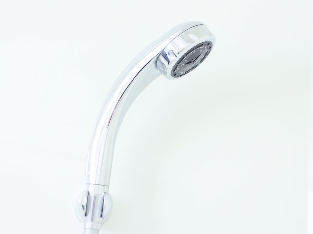 バスルームのシャワー