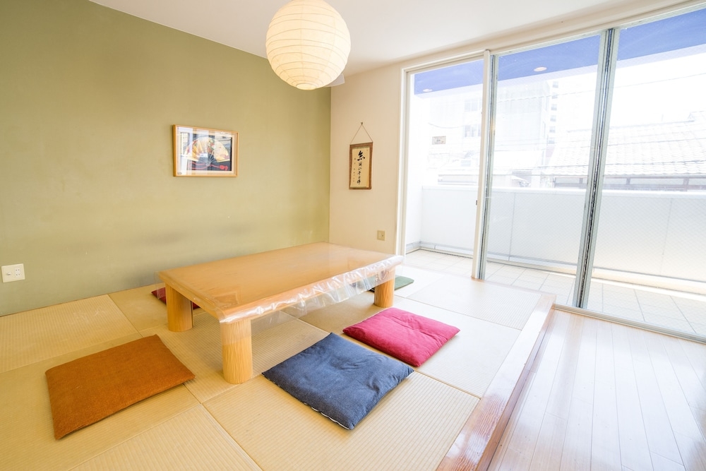 ロビーラウンジ