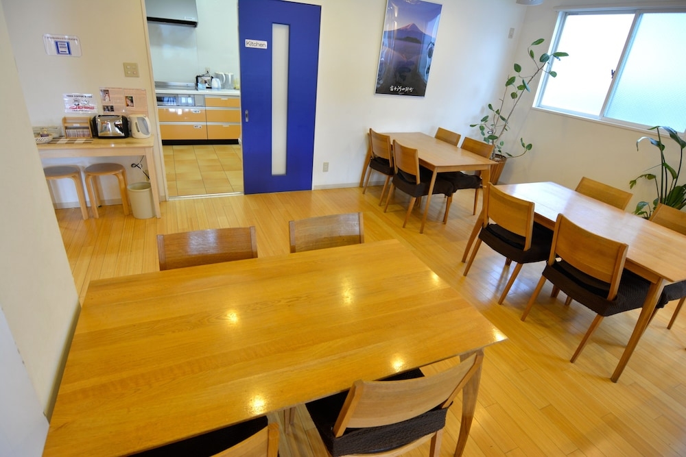 ロビーラウンジ