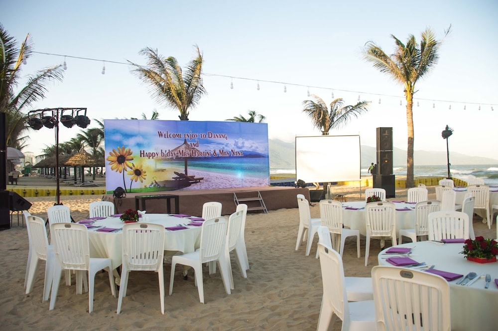 屋外バンケット スペース