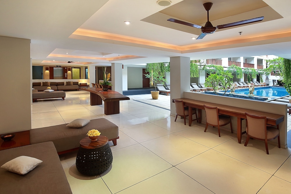 内部エントランス