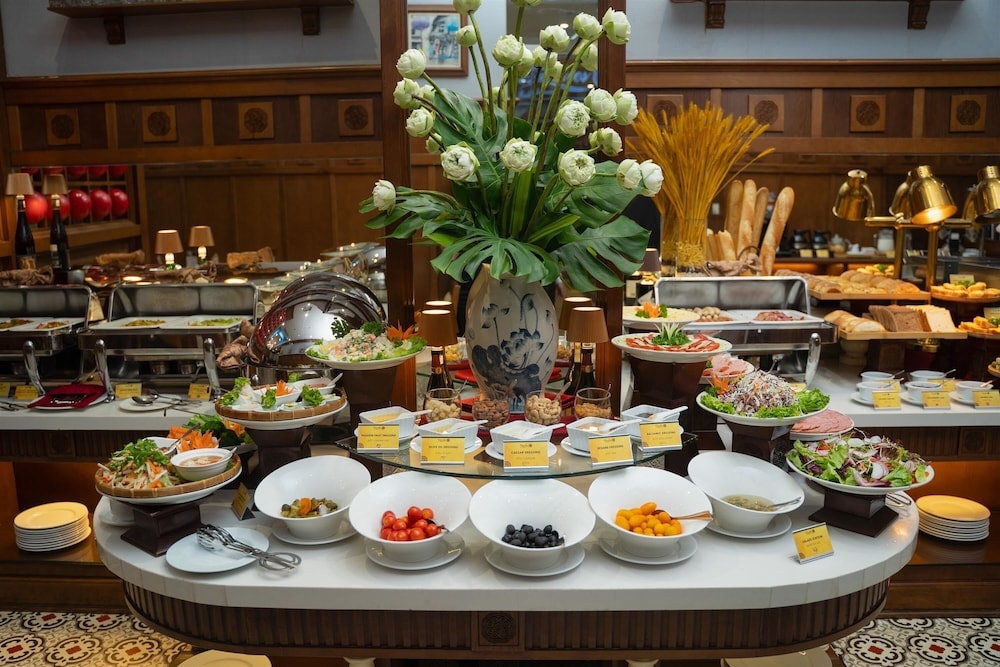 朝食ビュッフェ