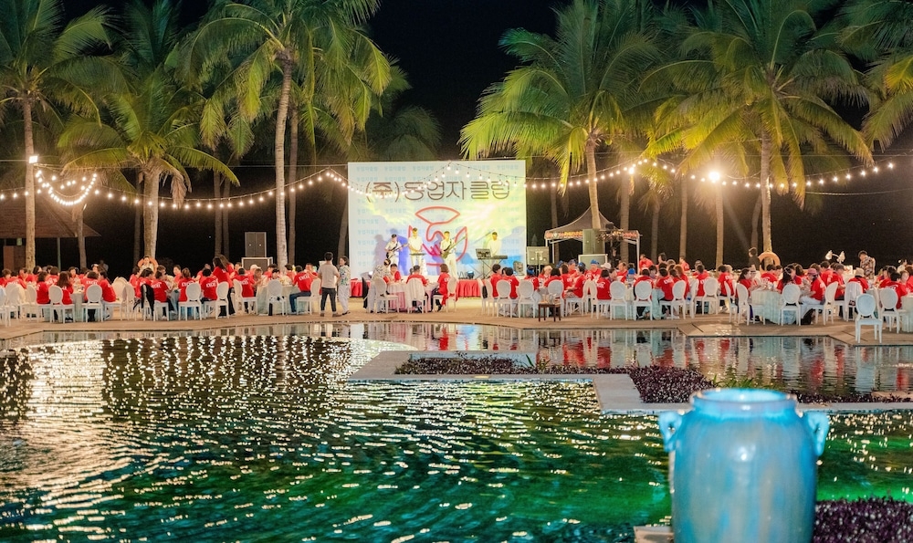 屋外バンケット スペース