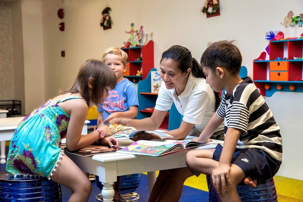 子供用の遊び場 - 屋内