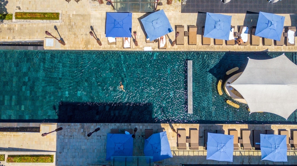 インフィニティ プール