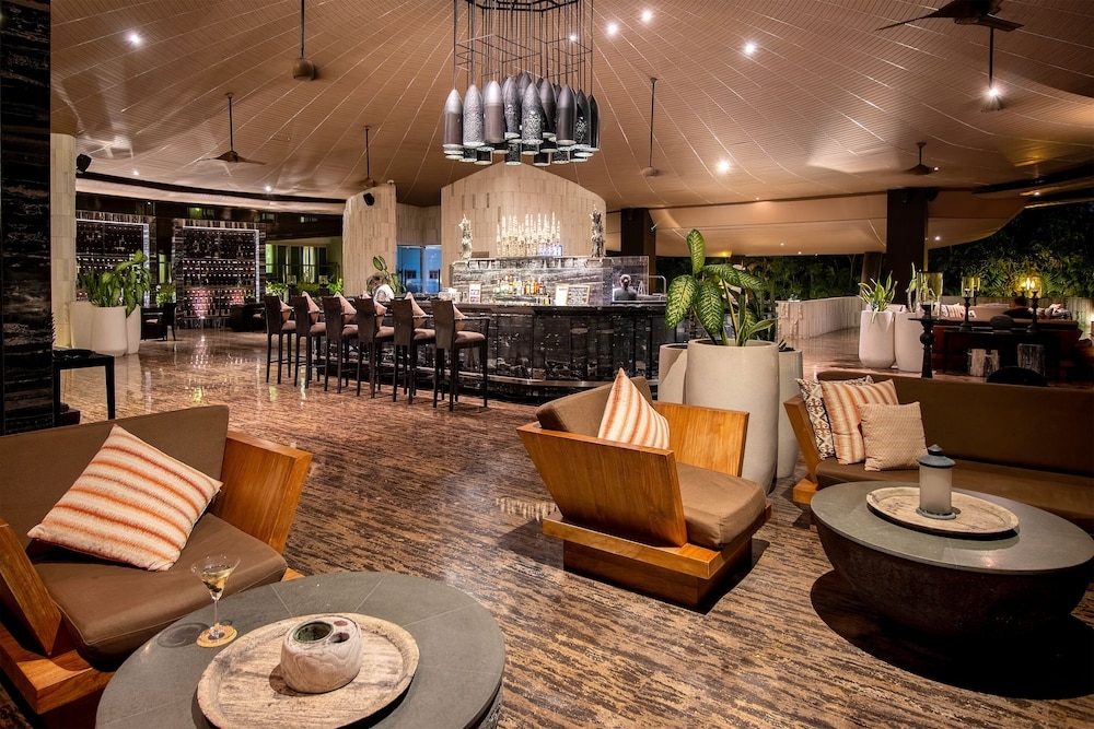 ロビーラウンジ