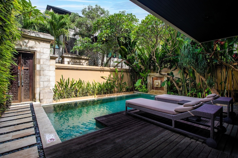 プライベートプール