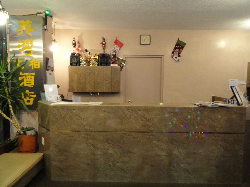 コンシェルジュ デスク