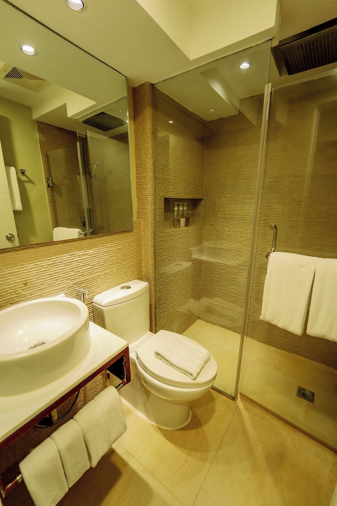 バスルームのシャワー