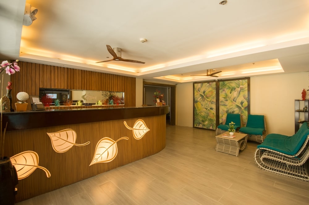 チェックイン / チェックアウト キオスク