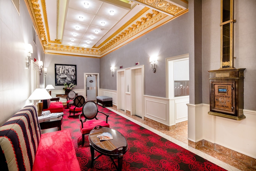 ロビーラウンジ