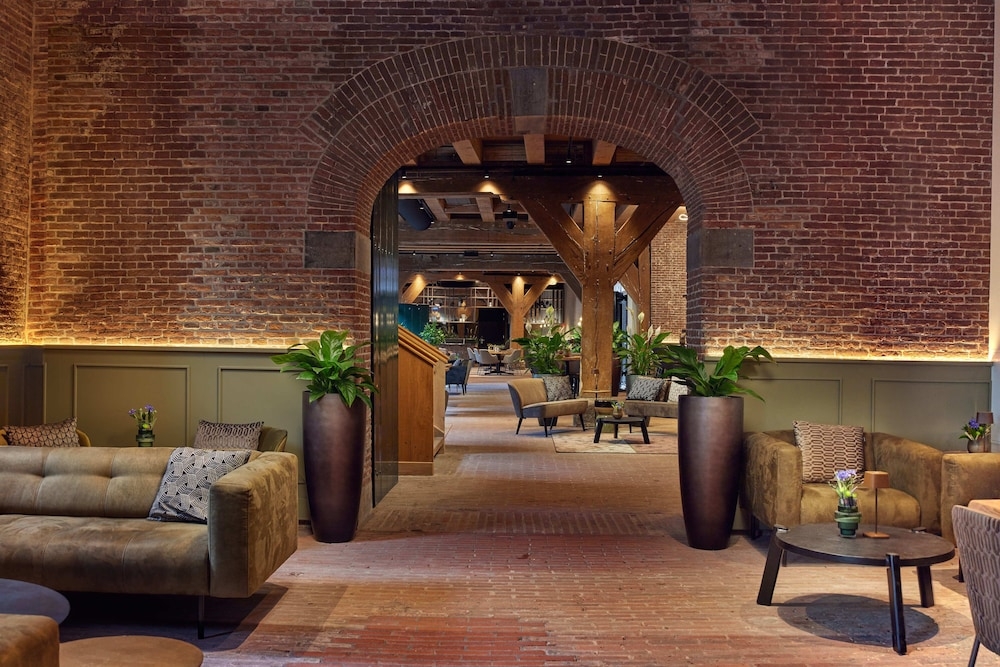 ロビーラウンジ