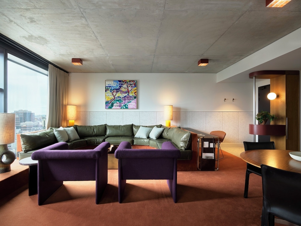 リビング エリア