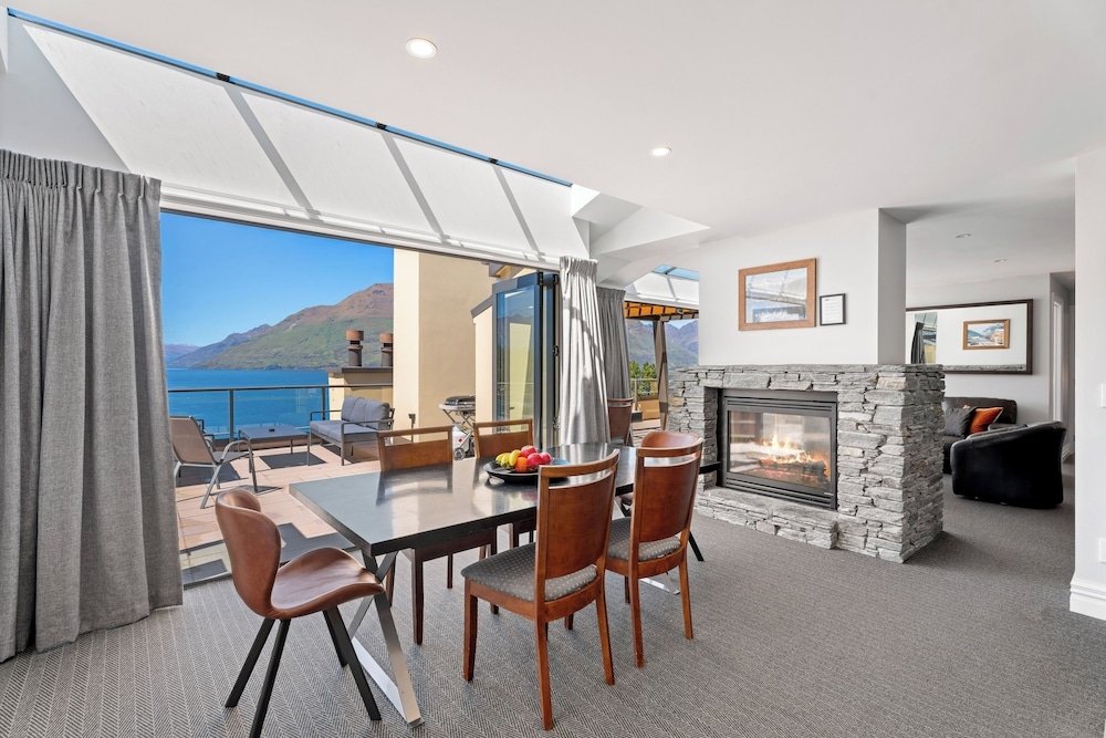 ダイニングルーム