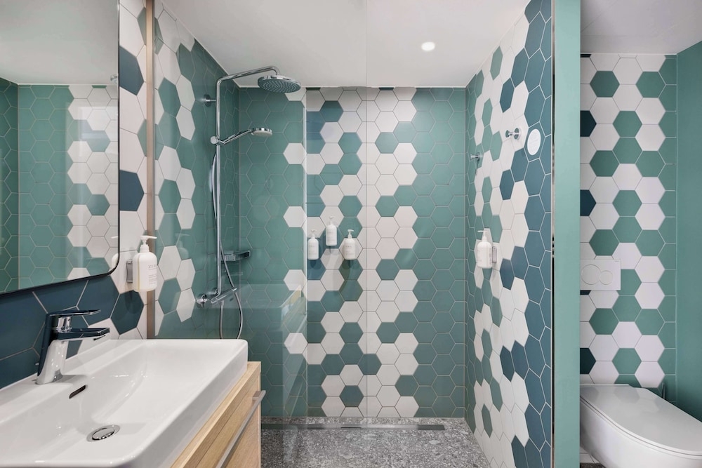 バスルームのシャワー