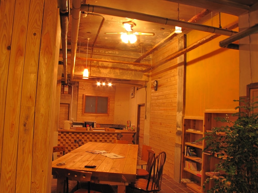 ロビーラウンジ