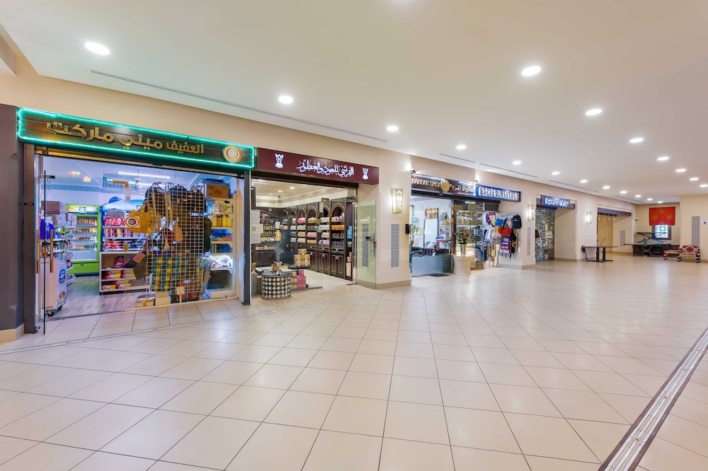 デザイナーショップ