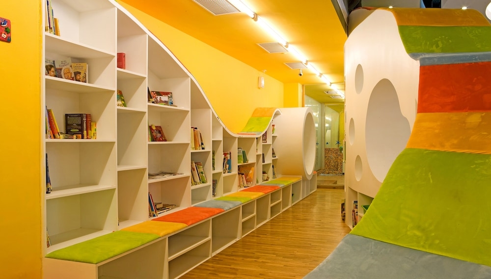 子供用の遊び場 - 屋内