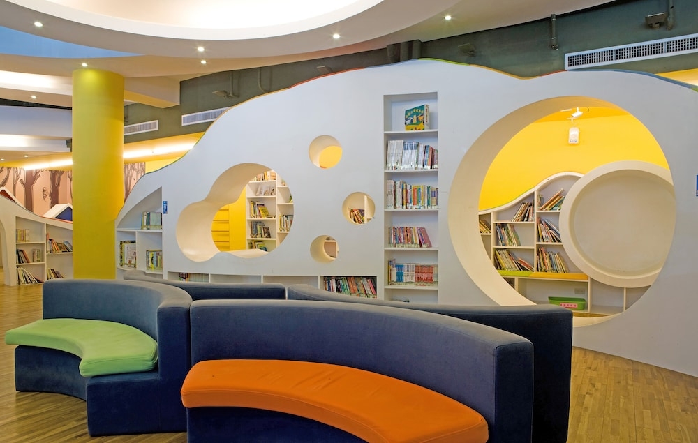 子供用の遊び場 - 屋内