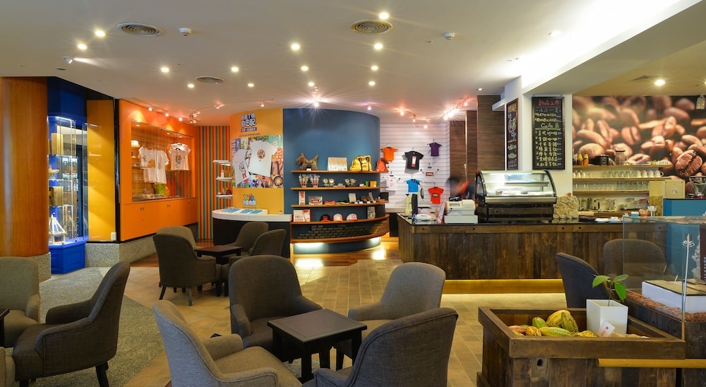 ロビー応接スペース