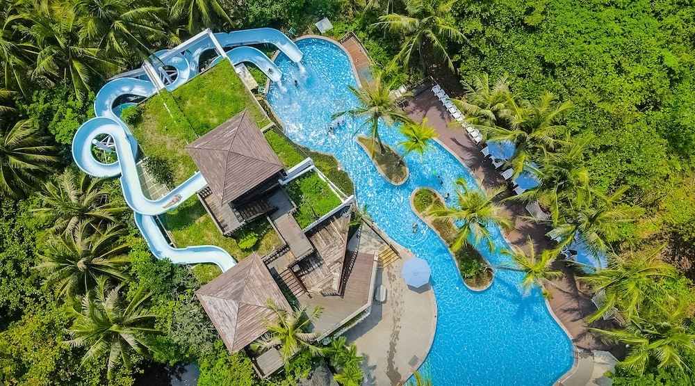 ウォータースライド