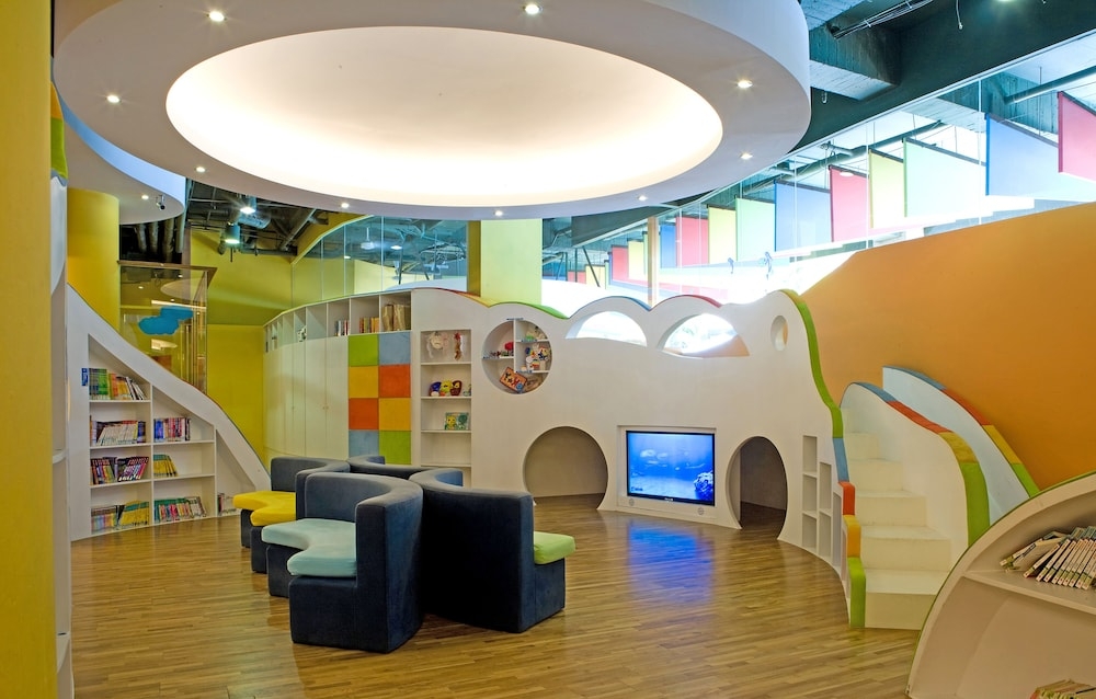 子供用の遊び場 - 屋内