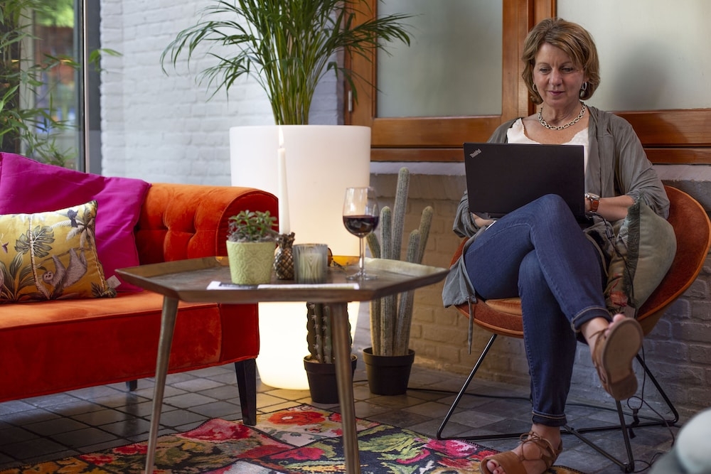 ロビー応接スペース