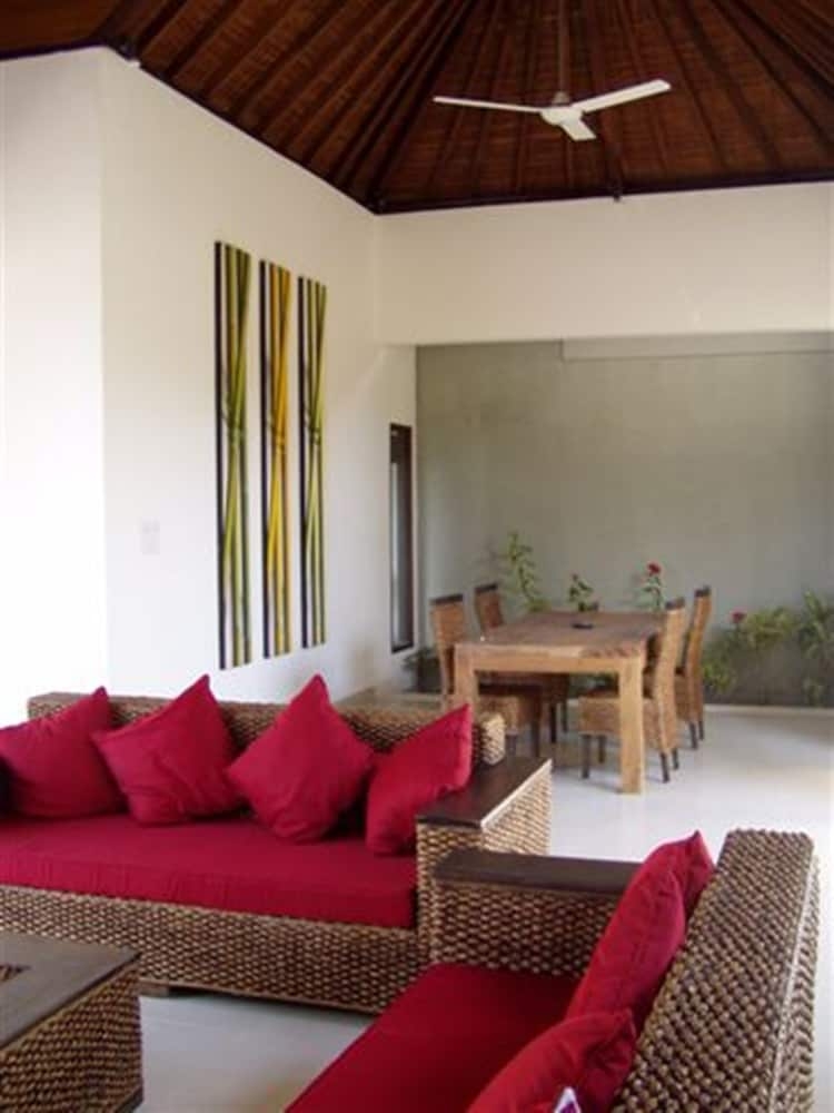 リビング エリア