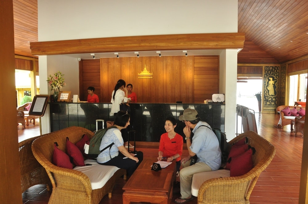 ロビー応接スペース