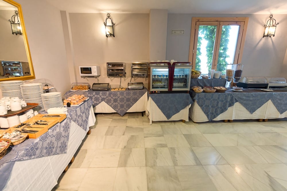 朝食ビュッフェ