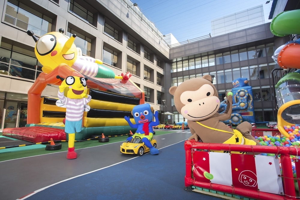 子供用の遊び場 - 屋外