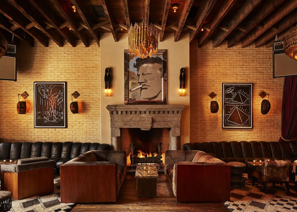 ロビーラウンジ