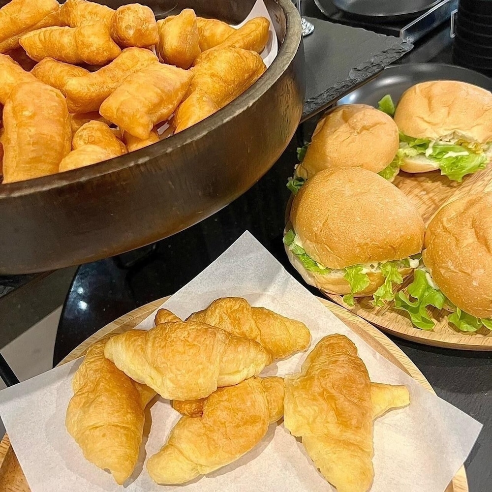 朝食ビュッフェ