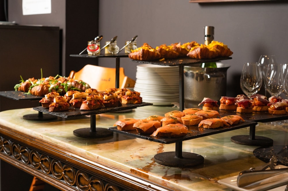 朝食ビュッフェ