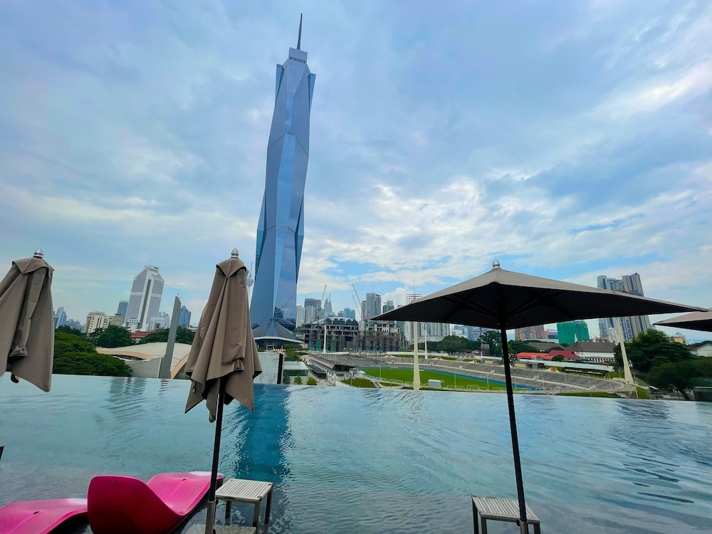 インフィニティ プール