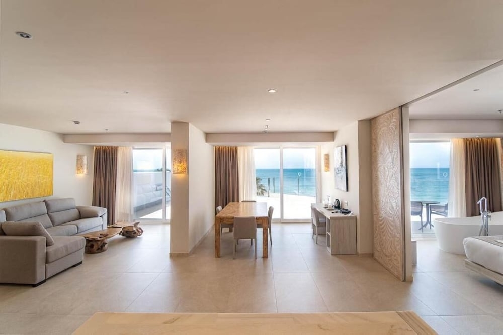 リビング エリア