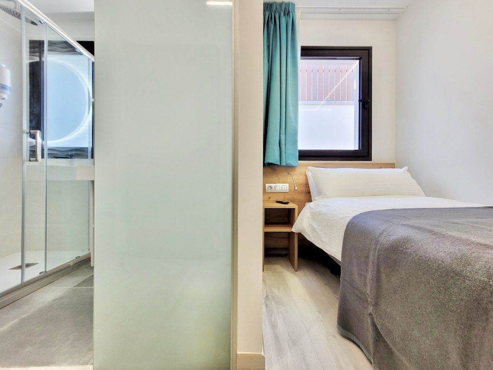 バスルームのシャワー