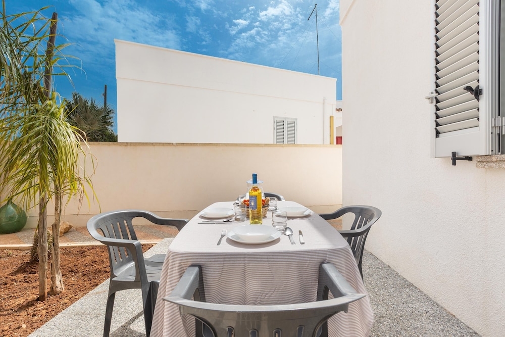 屋外ダイニングエリア