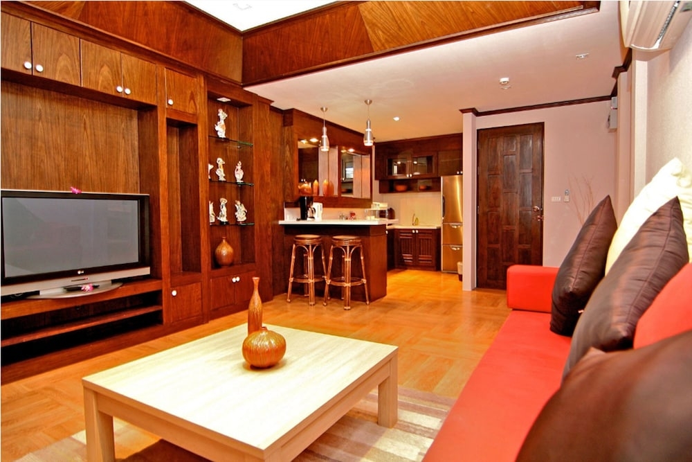 客室内のダイニングエリア