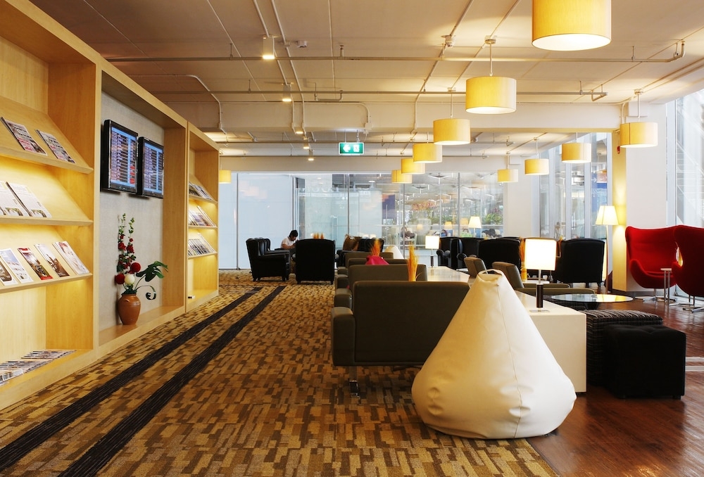 ロビー応接スペース