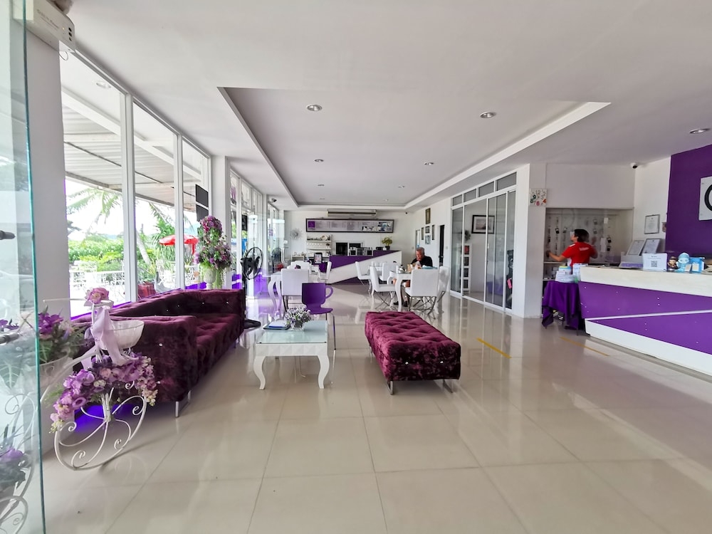 ロビー応接スペース