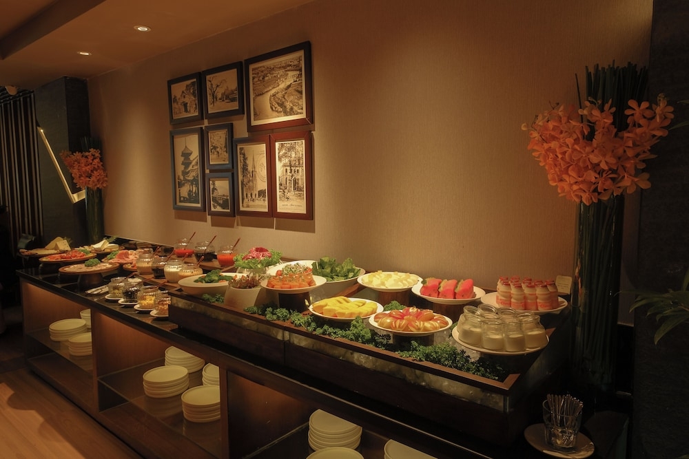 朝食ビュッフェ