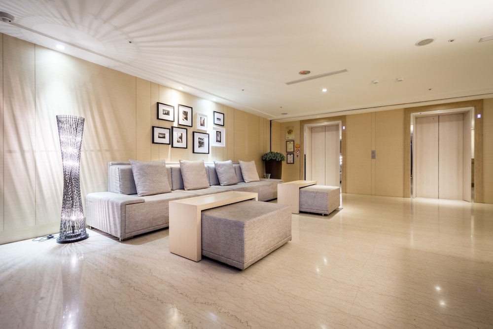 ロビー応接スペース