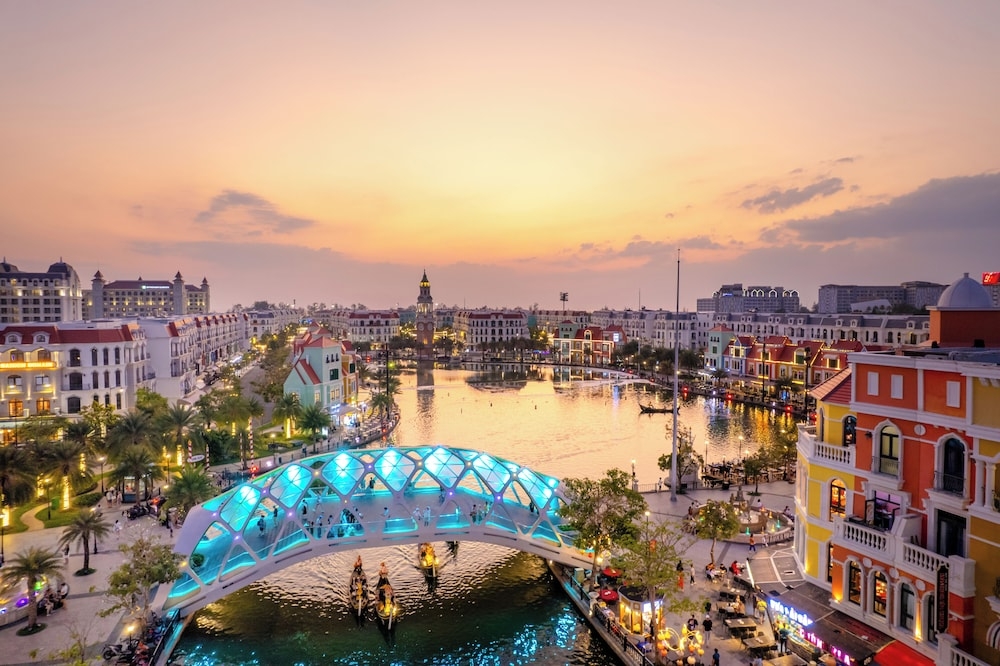 ショッピングモール